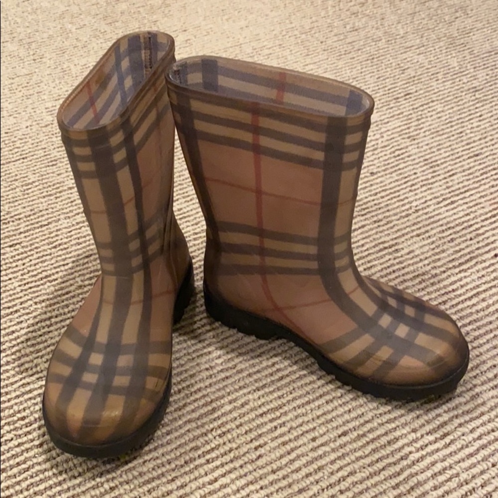 Girls Burberry Rain Boots size 27/10.5